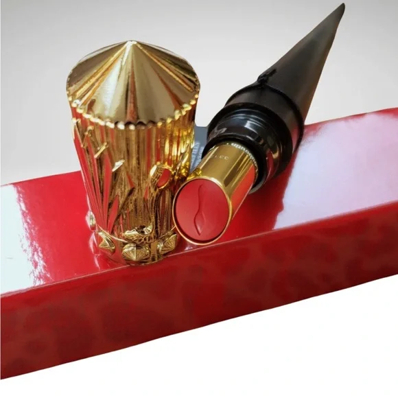 CHRISTIAN LOUBOUTIN ROUGE STILETTO SLIMSTICK – SHADE 001L - Picture 12 of 14